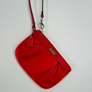 Vintage coach red wrislet